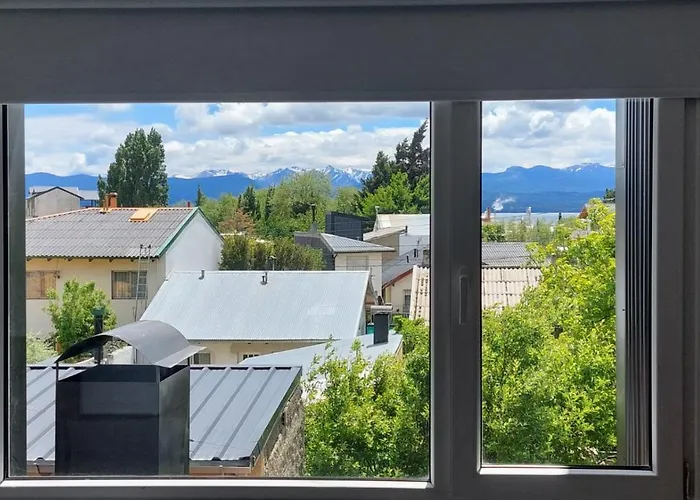 Departamento Con Vista Al Lago Y Cerros